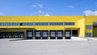 Логистична база с административна част и подземен паркинг на „Ди Ейч Ел България“ ЕООД